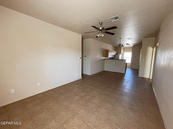 2nd image of 10425 Canyon Sage Dr