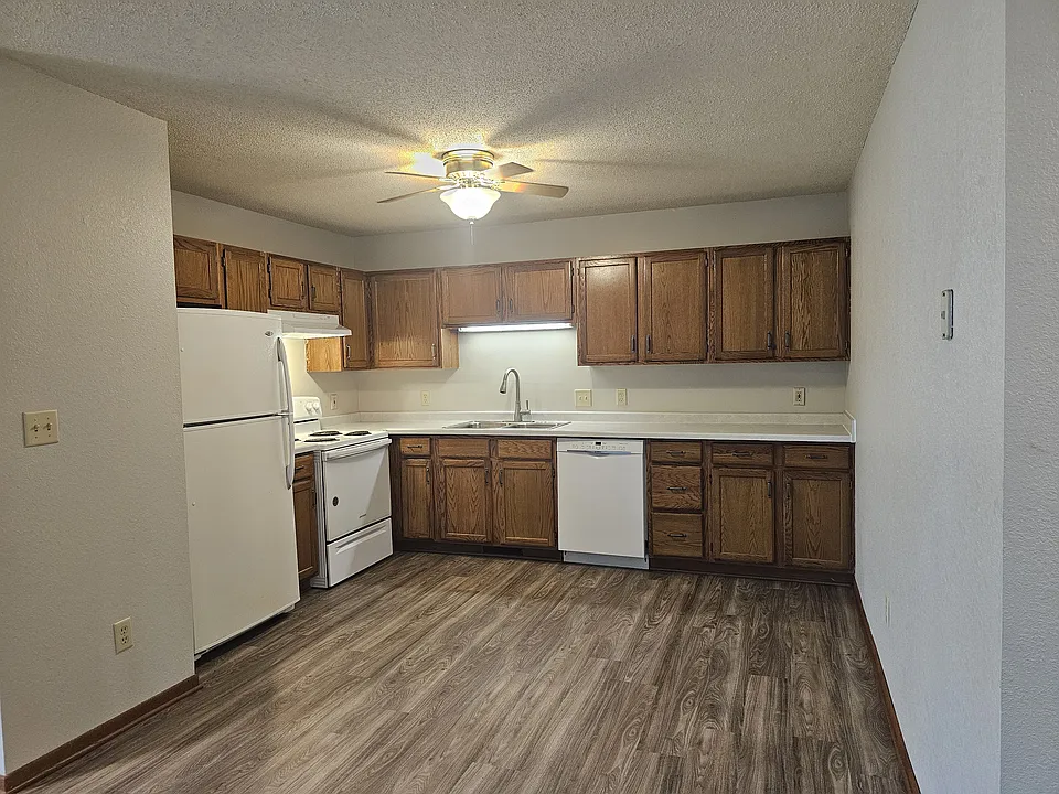 934 Larson Dr #934
