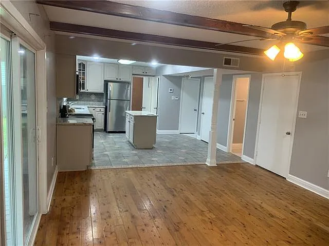 1508 Cricket Ct — Photo 4