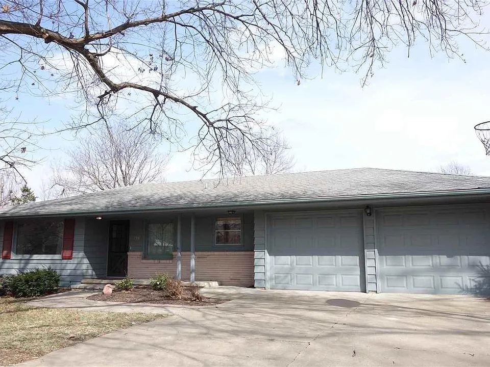 718 Elling Dr