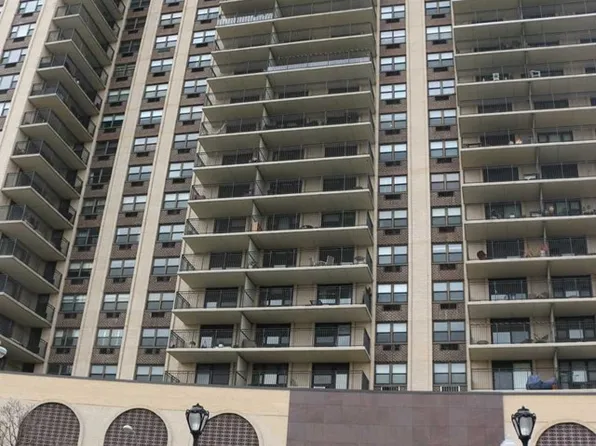 7855 Boulevard E, North Bergen, NJ 07047