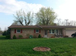 802 Lawndale Dr, Greenwood, IN 46142