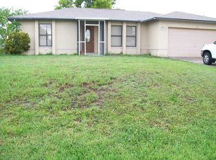 106 NE 5th Pl, Cape Coral, FL 33909