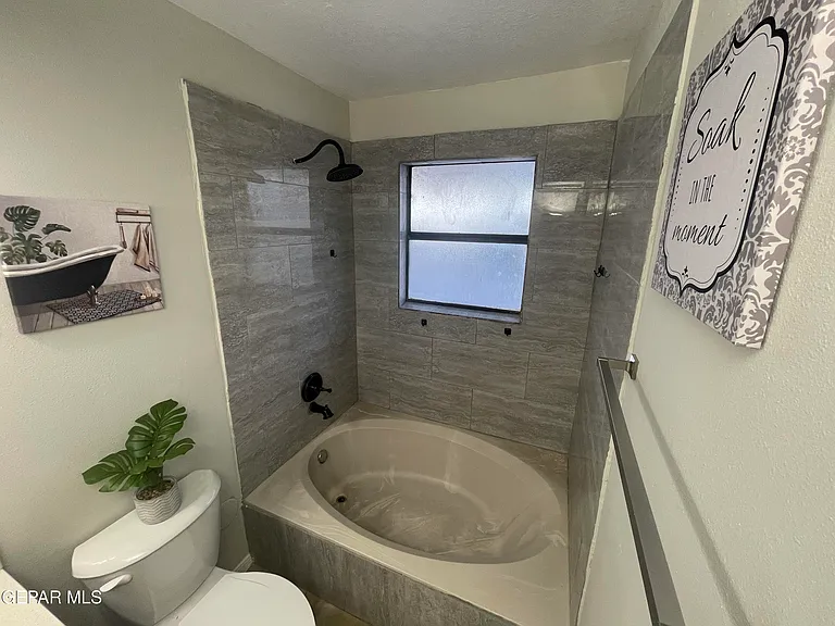 1574 Rebecca Ann Dr — Photo 18