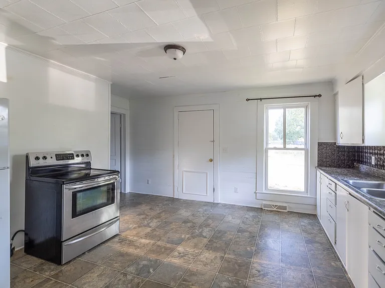 203 Church St #A — Photo 26