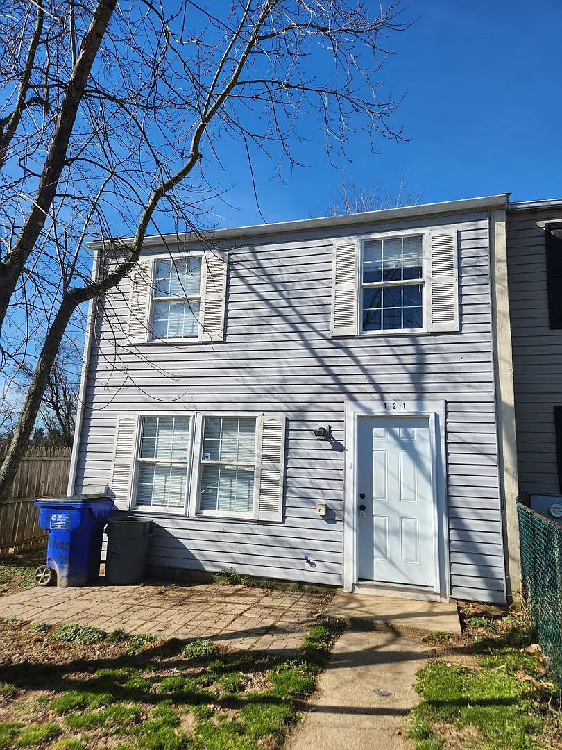 3 Bedroom, 1 Bath End of Group Townhome in Elkton, MD! — Photo 1
