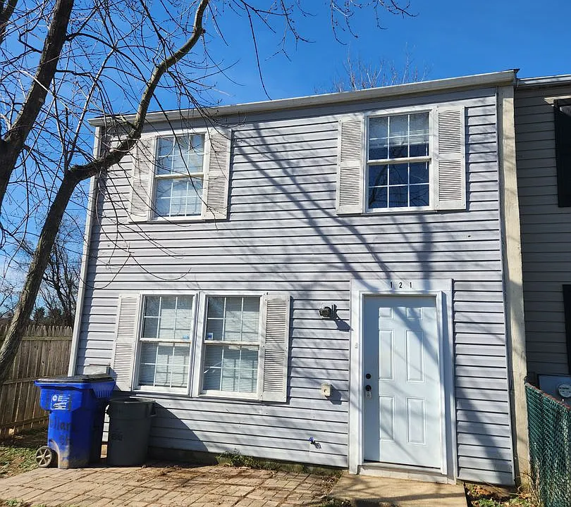 121 Mallard Ct