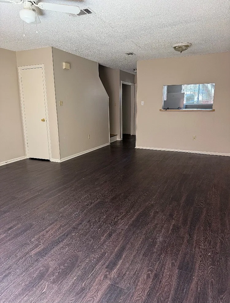 2 bed, 1100 sqft, $975 — Photo 4