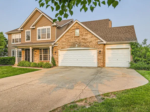 683 Churchill Ln, Oswego, IL 60543