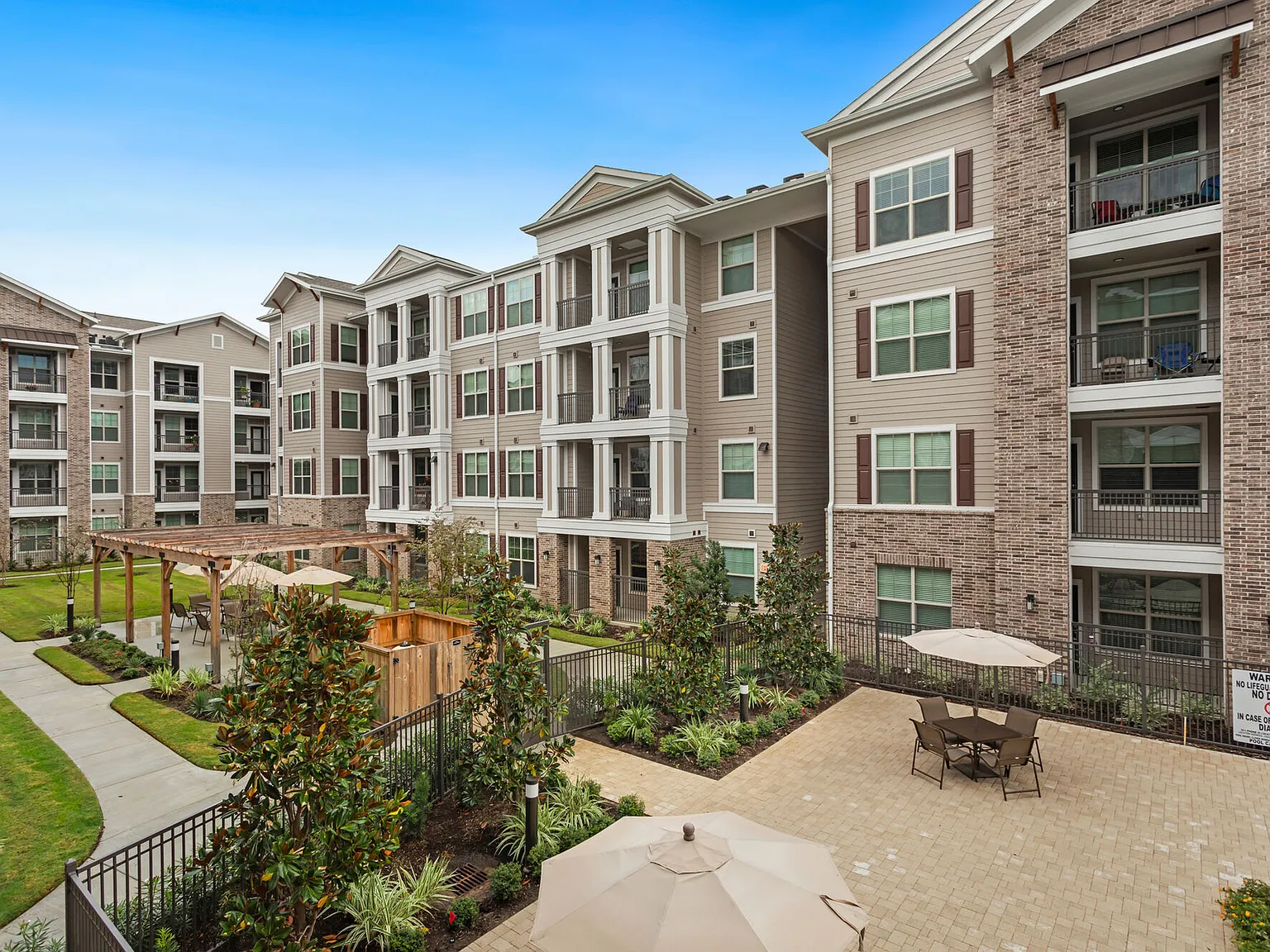 Kingsland Park 55+ — Photo 3