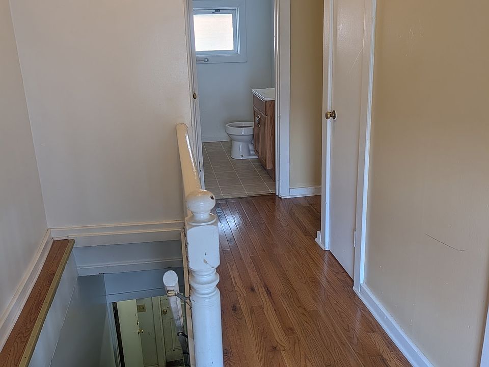 1st image of 128 Main St