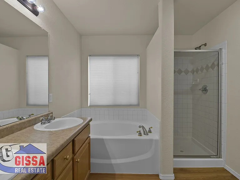 5532 Mountain Garland Dr — Photo 26