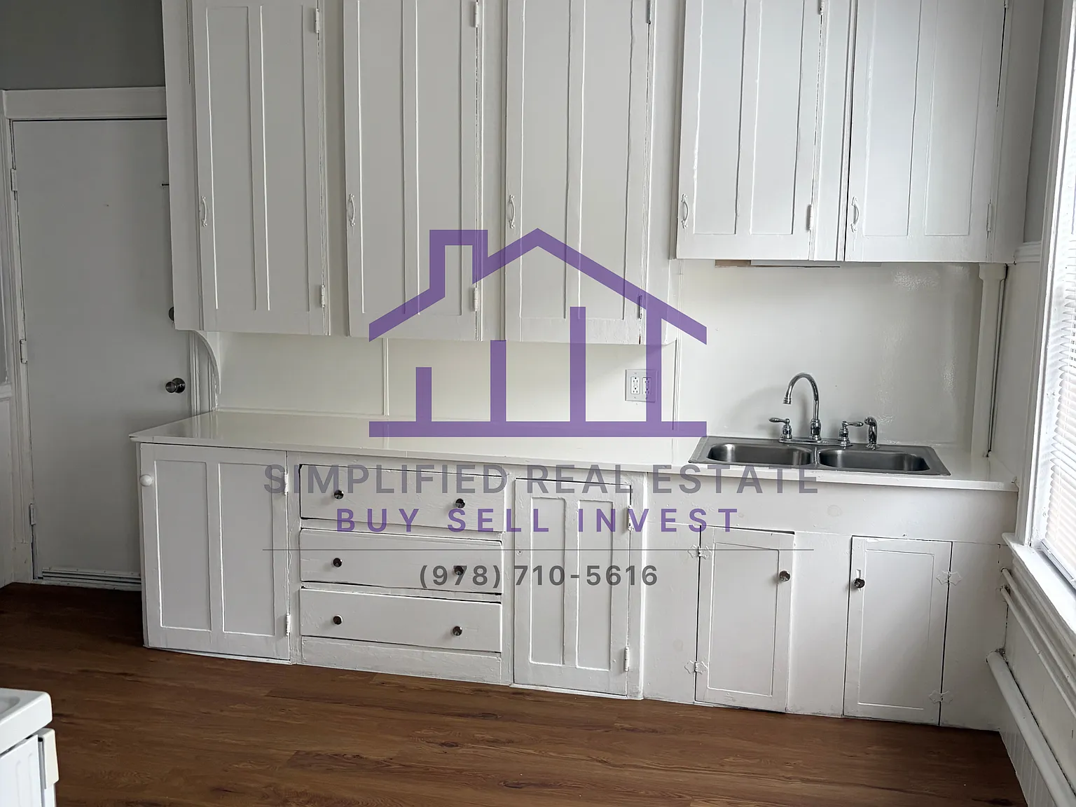 4 bed, $2,100 — Photo 2
