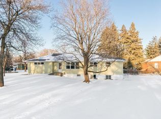 8116 Noid Dr N, Brooklyn Park, MN 55428