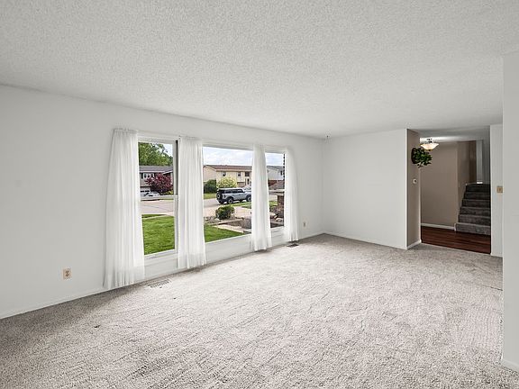 3rd image of 2440 Ivy Ln