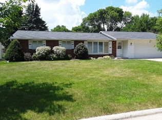 533 Lorraine Ln, Green Bay, WI 54311