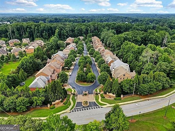 5th image of 3140 Stonecrest Dr SE