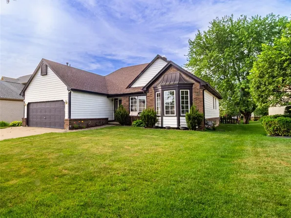 2579 Parasol Dr, Troy, MI 48083