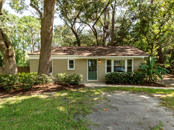 1126 Pauline Ave, Charleston, SC 29412