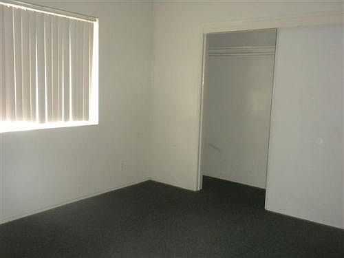5th image of 1028 W 95th St APT 10