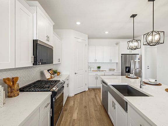 PHX_Kitchen_12884-305th-Ave