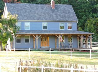 651 Woods Rd, Barre, MA 01005