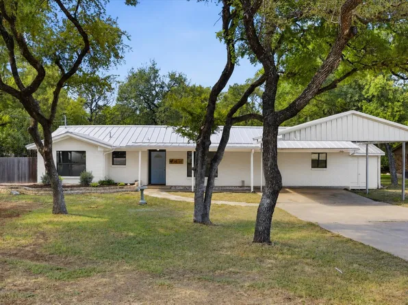 1011 Serenada Dr, Georgetown, TX 78628