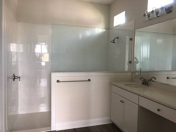 5th image of 461 Vista Lake Cir