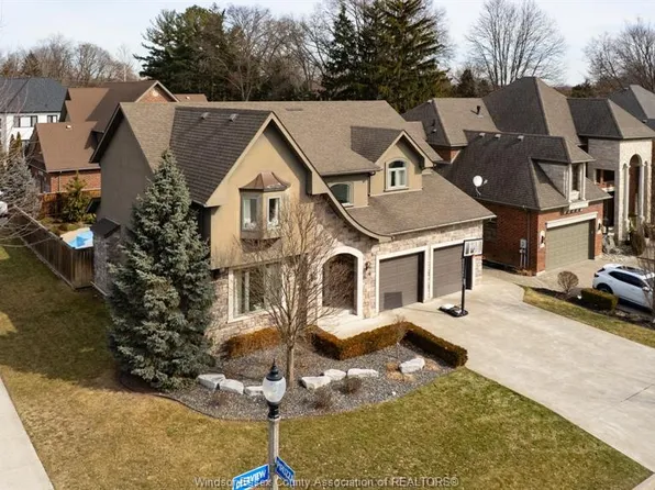 1205 Deerview Cres, Lasalle, ON N9J 0A2