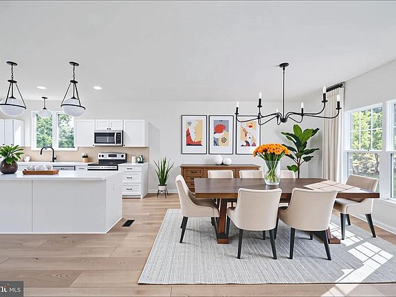 5th image of 107 Saylers Creek Rd