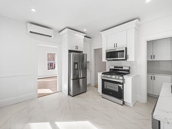 4th image of 66 6th St #2