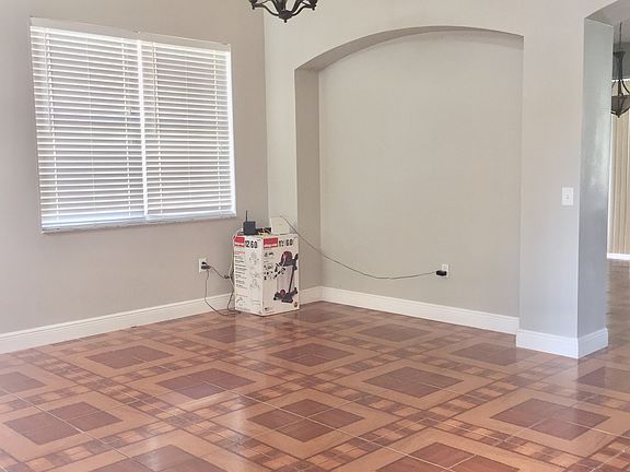 2nd image of 578 Maricopa Dr