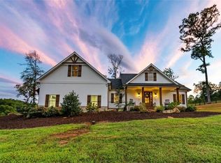 353 Sowers Rd, Blue Ridge, GA 30513