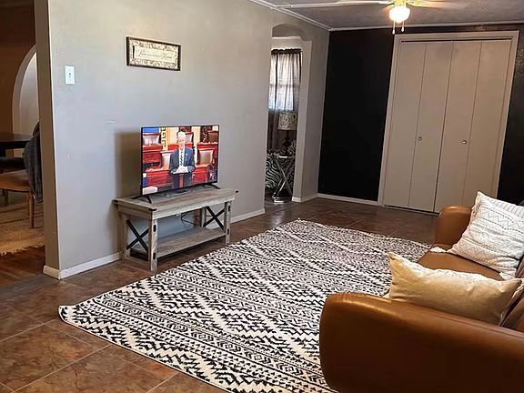 3rd image of 708 N Rio St