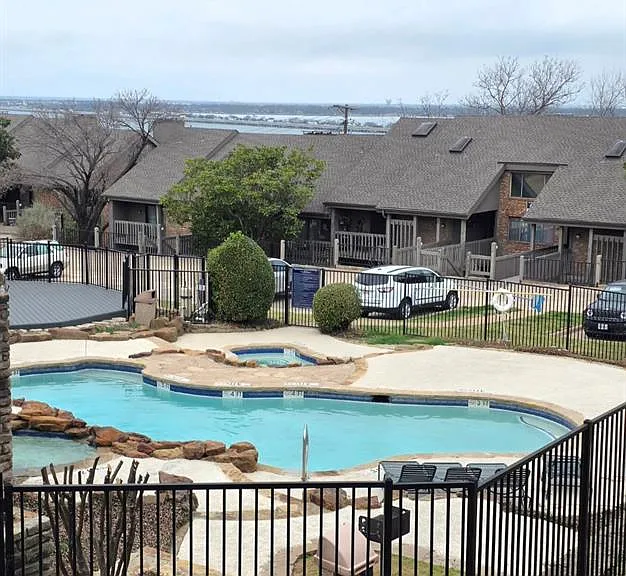 1038 Signal Ridge Pl — Photo 13