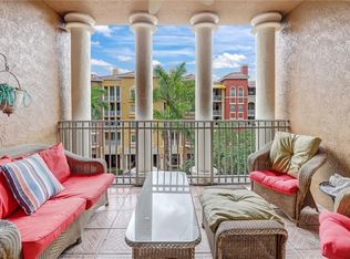 410 Bayfront Pl APT 2405, Naples, FL 34102