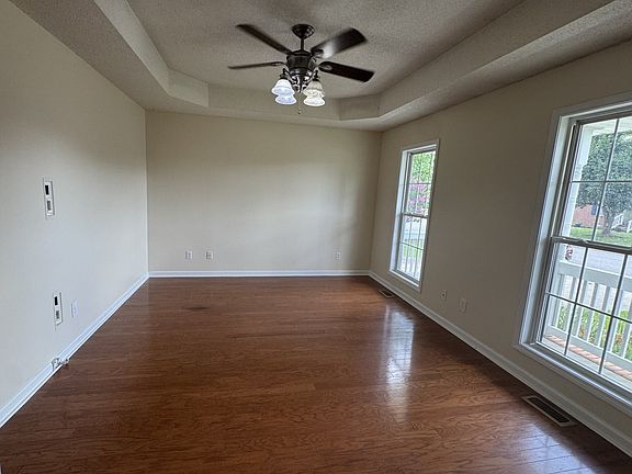 2nd image of 216 Grassmire Dr