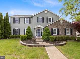 20 Hedgerow Dr, Fairless Hills, PA 19030