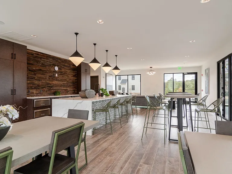 Treesort Luxury Living — Photo 15