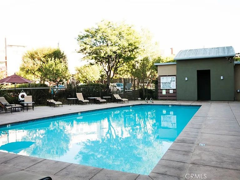 46 Meridian Dr — Photo 25