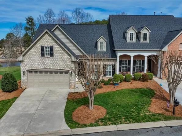 904 Kinloch Dr, Winston Salem, NC 27107