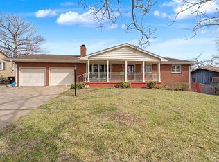 2235 Edgehill Rd, Salina, KS 67401