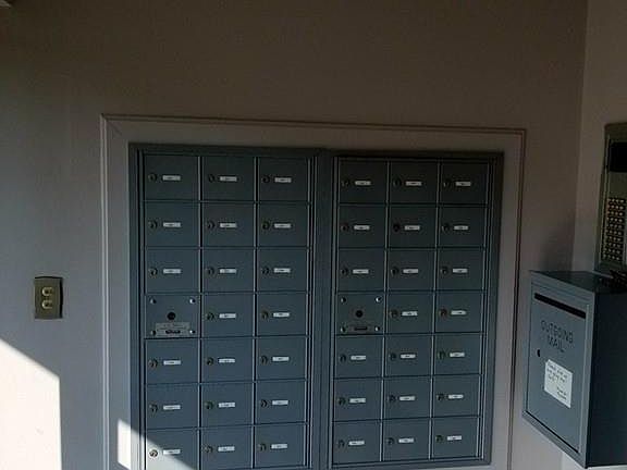 2nd image of 292 Salem St APT 206