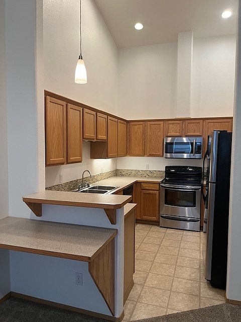 1st image of 1800 Bickford Ave #308
