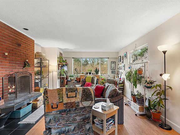 4th image of 4620 Rocky Point Rd