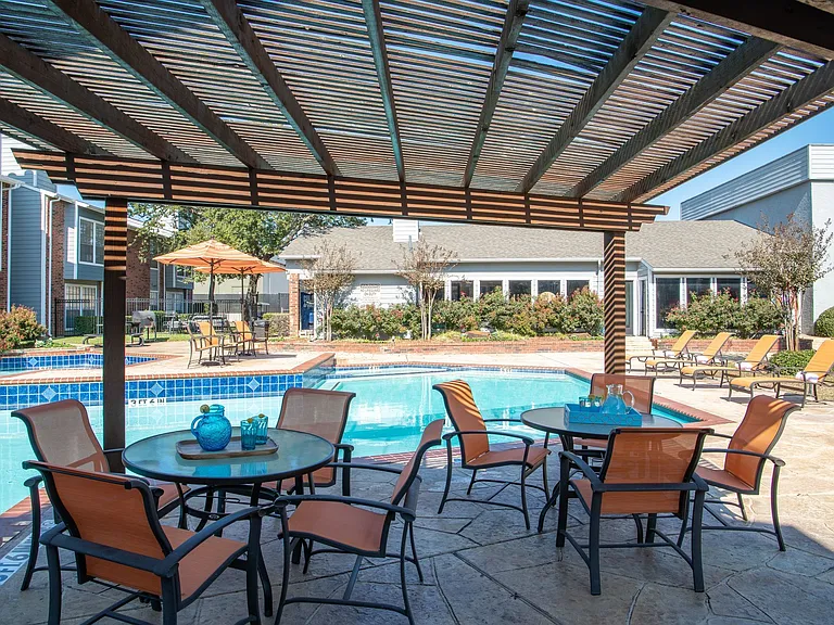 Bandera Ranch Apartments — Photo 9