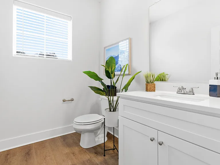 2923 Pretty Lake Ave #A — Photo 11