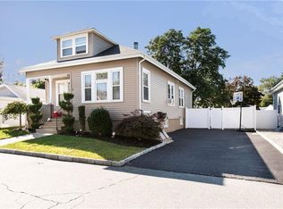 2 Doyle Dr, North Providence, RI 02911