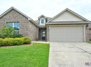 10637 Dodger Dr, Denham Springs, LA 70726