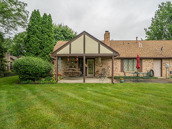 5th image of 1000 Meadowlark Dr